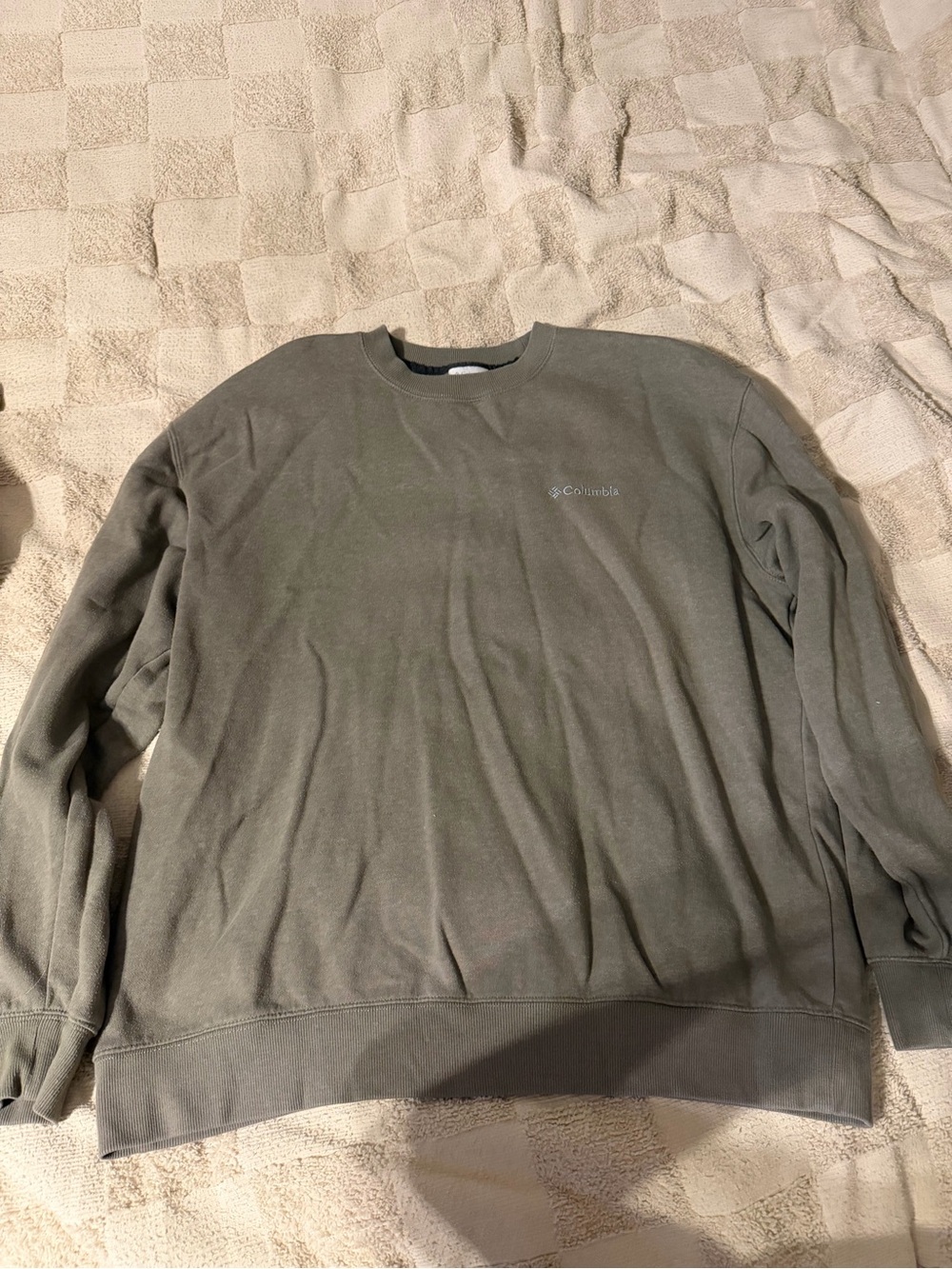 Columbia Men's Olive Green Crewneck Pullover